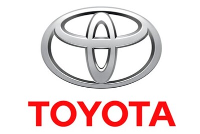 teléfono atención toyota